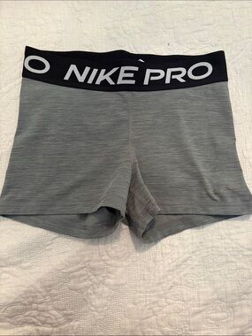 Women’s Gray Nike Pro’s